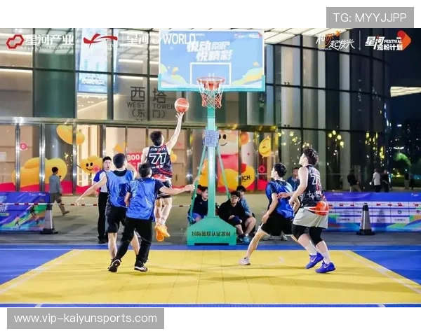 深圳篮球公开赛吸引全国各地球队参赛，竞争激烈，深圳篮球比赛